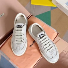 Miu Miu Casual Shoes